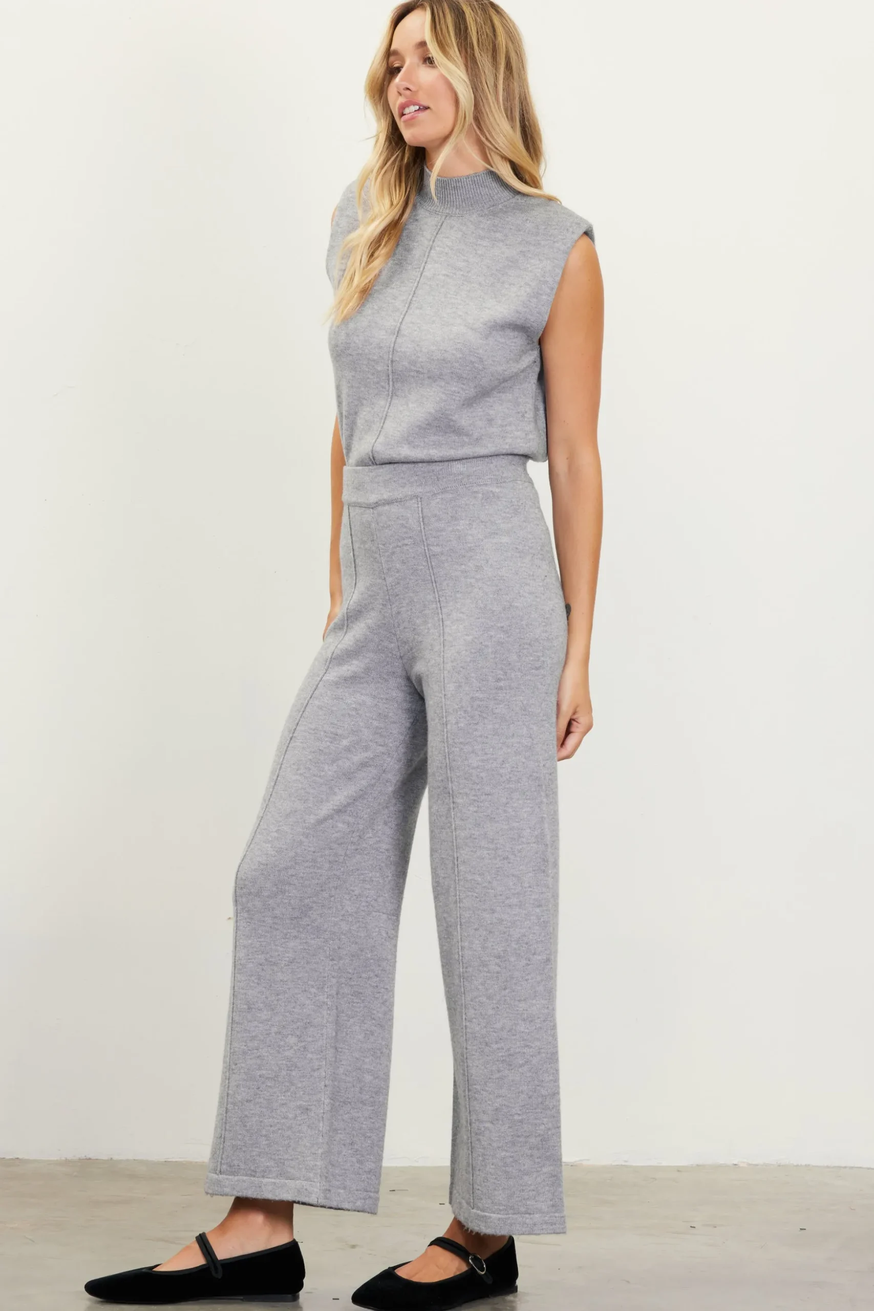 Cropped Knit Pants