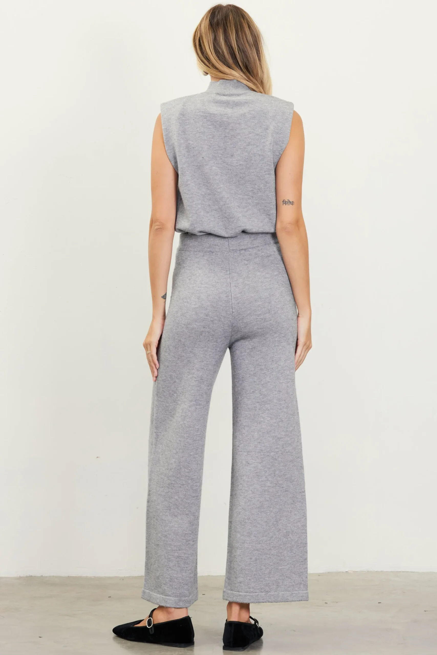 Cropped Knit Pants