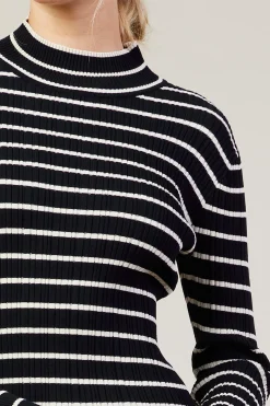 Ribbed Flared Longsleeve Top